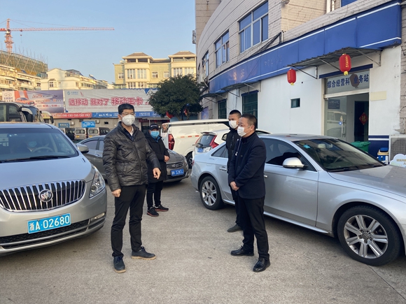 梁經理.jpg 梁經理.jpg