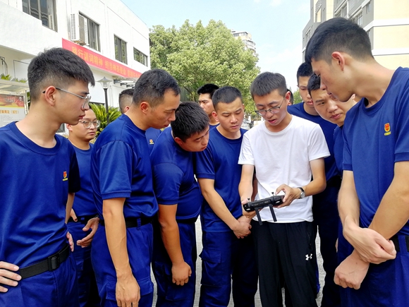 24df41d3460717581889d554ef7b4a6.jpg 24df41d3460717581889d554ef7b4a6.jpg