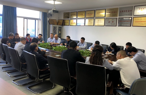 ae0eed5f39e6efa35c1e4f1648fc6cb.jpg ae0eed5f39e6efa35c1e4f1648fc6cb.jpg